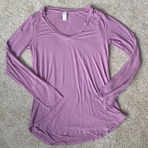 MTS Long Sleeve Vneck Oversized Long Sleeve Medium
